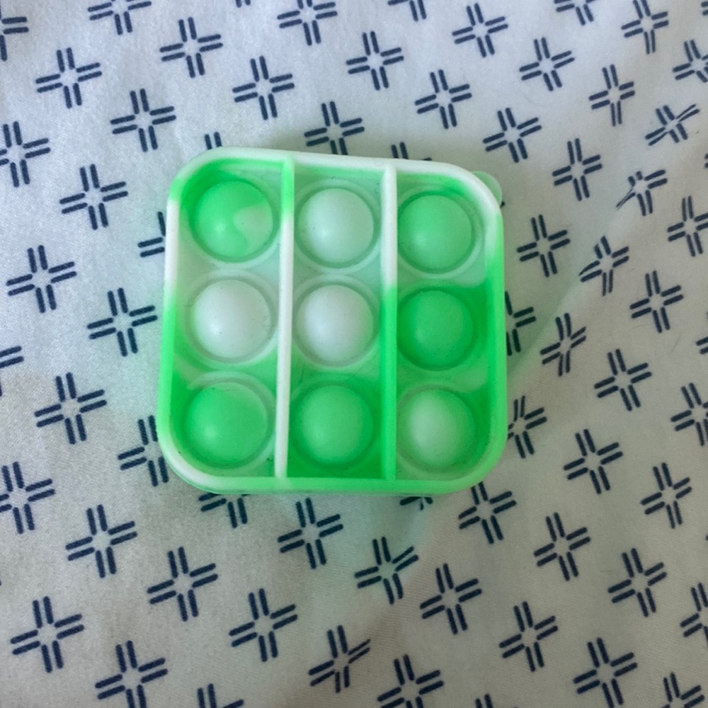 Tie die mini pop it
